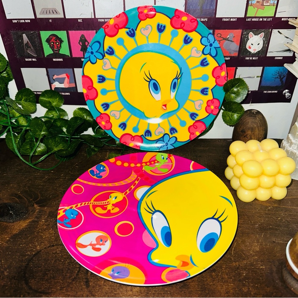 Vintage 90’s Looney Tunes Tweety Bird Nostalgic Plates